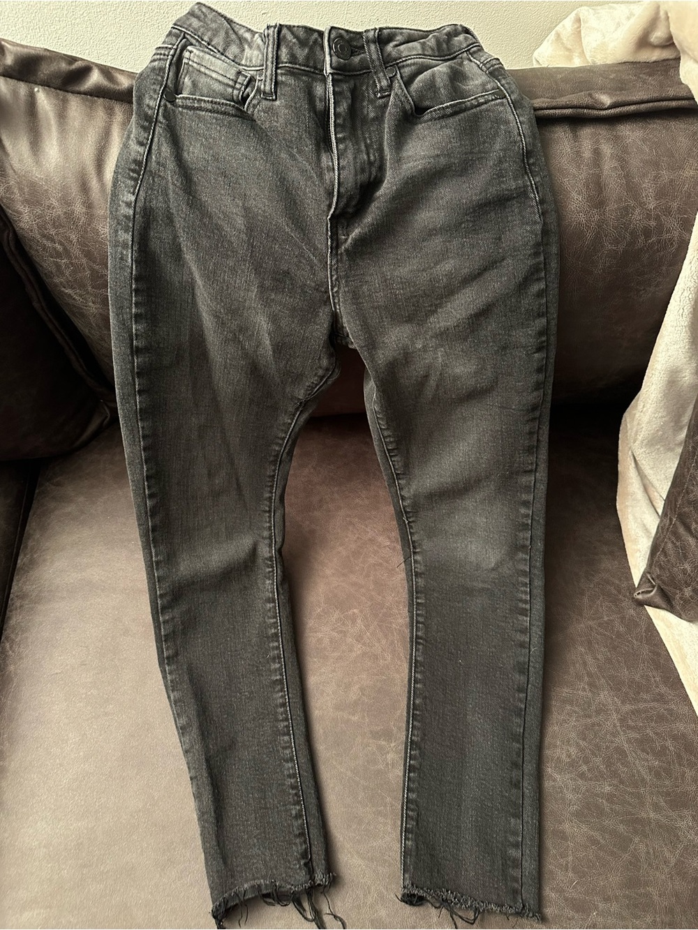 Forever 21 Men's Washed Black Skinny Jeans